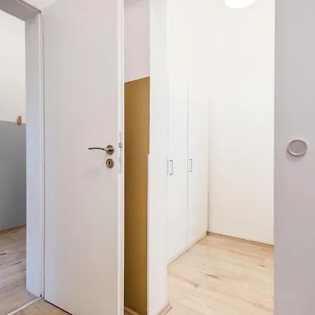 - 2 Min To Newyork Cafe Appartement Boedapest