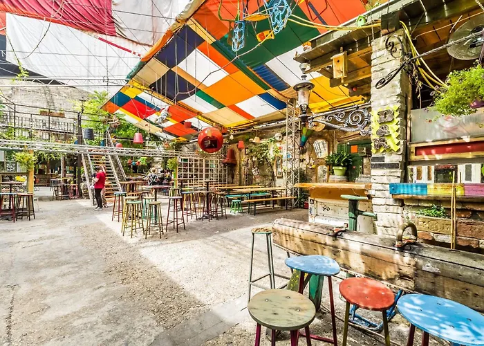 - 2 Min To Newyork Cafe Apartman